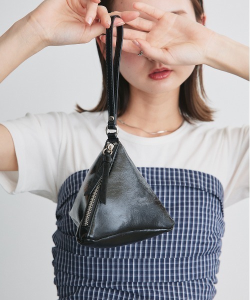 ad thie(アドティエ)の「トライアングル ミニハンドバッグ(ハンドバッグ・レディース・ベージュ/ブラック/ライトパープル/ブラック系その他/オフホワイト/ホワイト系その他・FREE)」の17枚目の写真