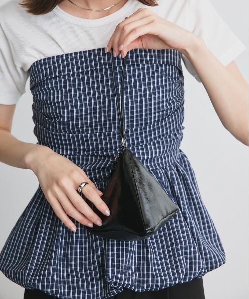 ad thie(アドティエ)の「トライアングル ミニハンドバッグ(ハンドバッグ・レディース・ベージュ/ブラック/ライトパープル/ブラック系その他/オフホワイト/ホワイト系その他・FREE)」の19枚目の写真
