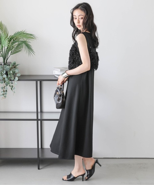 AMELY(エミリー)の「フェザーフリンジビスチェ+ワンピース セットアップ(ワンピース・レディース・ネイビー/ブラック/グレー・フリー)」の12枚目の写真