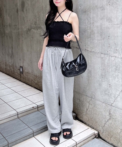 INGNI（イング）の「シャーリングチューブトップス（キャミソール・レディース・ブラック/オフホワイト/ホワイト系・M）」の13枚目の写真