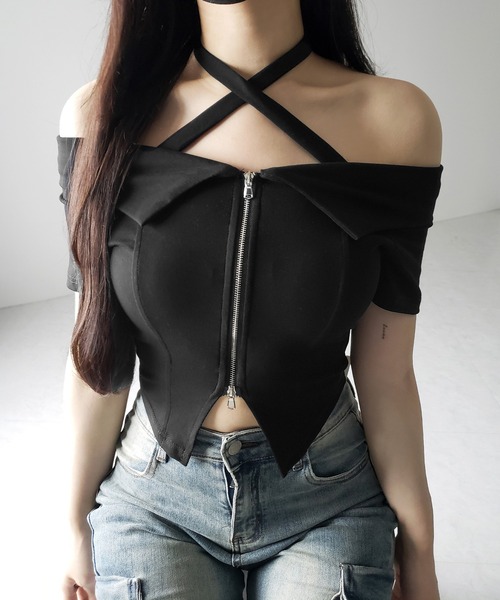 me+em select(ミームセレクト)の「【 3color 】ダブルジップクロスネックオフショルTシャツ / double zip cross neck off shoulder T-shirt(Tシャツ/カットソー・レディース・ブラック/グレー/ホワイト・FREE)」の7枚目の写真