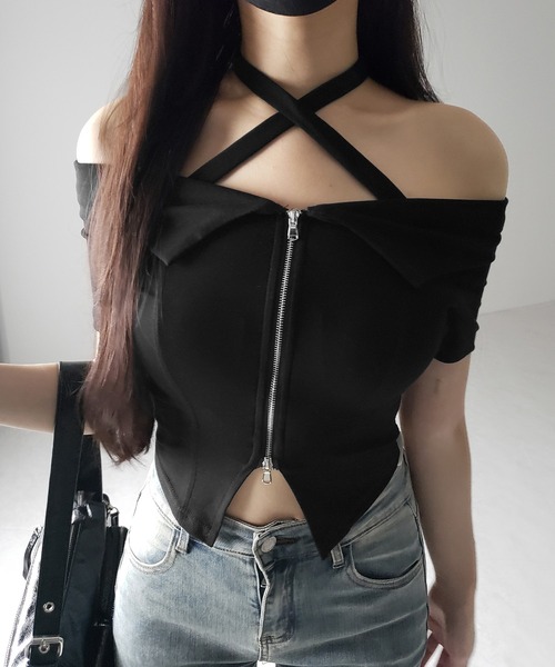 me+em select(ミームセレクト)の「【 3color 】ダブルジップクロスネックオフショルTシャツ / double zip cross neck off shoulder T-shirt(Tシャツ/カットソー・レディース・ブラック/グレー/ホワイト・FREE)」の9枚目の写真