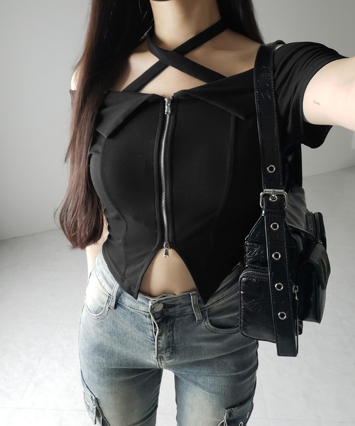 me+em select(ミームセレクト)の「【 3color 】ダブルジップクロスネックオフショルTシャツ / double zip cross neck off shoulder T-shirt(Tシャツ/カットソー・レディース・ブラック/グレー/ホワイト・FREE)」の11枚目の写真