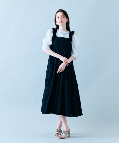 Audie a Muses(オーディアミューズ)の「異素材ボリュームスリーブカットソー(Tシャツ/カットソー・レディース・ブラック/オフホワイト・38/42)」の6枚目の写真