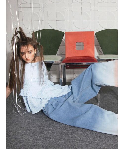 CALNAMUR（カルナムール）の「グラデーションデニムパンツ（デニムパンツ・レディース・ライトブルー/グレー・SMALL/MEDIUM）」の11枚目の写真