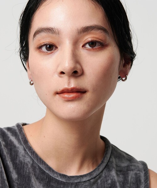 by Preek（バイプリーク）の「＜by Preek＞タイニー フープ ピアス（ピアス（両耳用）・レディース・ゴールド/シルバー・FREE）」の5枚目の写真