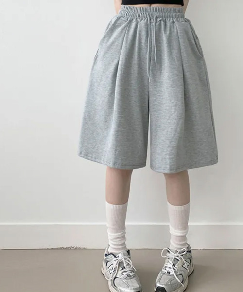 VIVID LADY(ビビッドレディー)の「バミューダ ワイド スウェットパンツ(スウェットパンツ・レディース・ブラック/グレー/ライトグレー・FREE)」の19枚目の写真