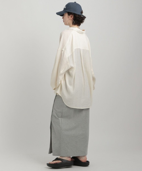 GEORGE'S(ジョージズ)の「シアーBIGシャツ(シャツ/ブラウス・レディース・ブルー系/アイボリー/イエロー系/ネイビー・FREE)」の8枚目の写真