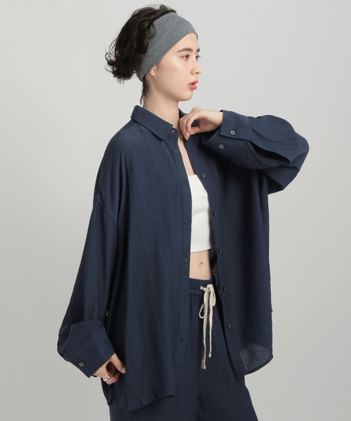 GEORGE'S(ジョージズ)の「シアーBIGシャツ(シャツ/ブラウス・レディース・ブルー系/アイボリー/イエロー系/ネイビー・FREE)」の18枚目の写真