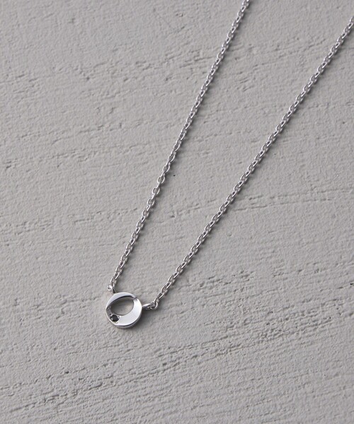 and cloud(アンドクラウド)の「Nocturnal Phases Necklace(ネックレス・レディース・ブラック/イエローゴールド/シルバー・FREE)」の8枚目の写真