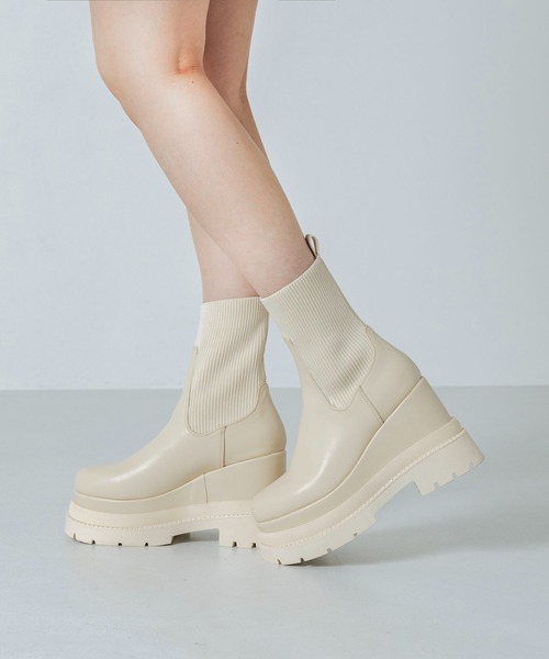 セール】【ふかふか・クッション入り】11cmニットショートブーツ