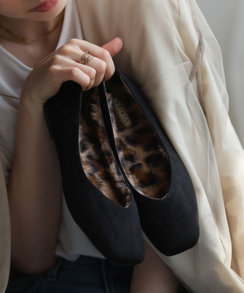 VIVIAN（ヴィヴィアン）の「もふぽかファーインナーフラットシューズ（パンプス・レディース・ブラック系その他3/グレー系その他6/クリアブラック・LL/S/M/L）」の5枚目の写真