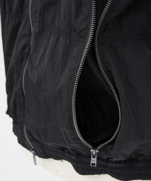 5351 POUR LES HOMMES（ゴーサンゴーイチプールオム）の「【セットアップ対応 / 軽量】パラシュート ジップフーディー / ブルゾン（ブルゾン・メンズ・グレー/ブラック・44/46/48/50）」の5枚目の写真