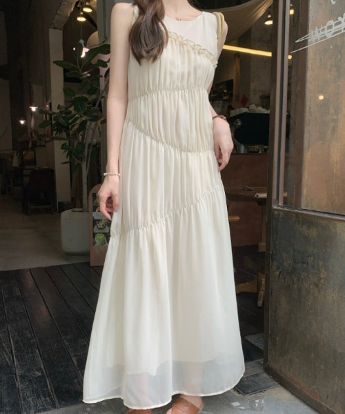 クルーネック袖なしワンピース（ワンピース）｜Aelina（エリナ）の