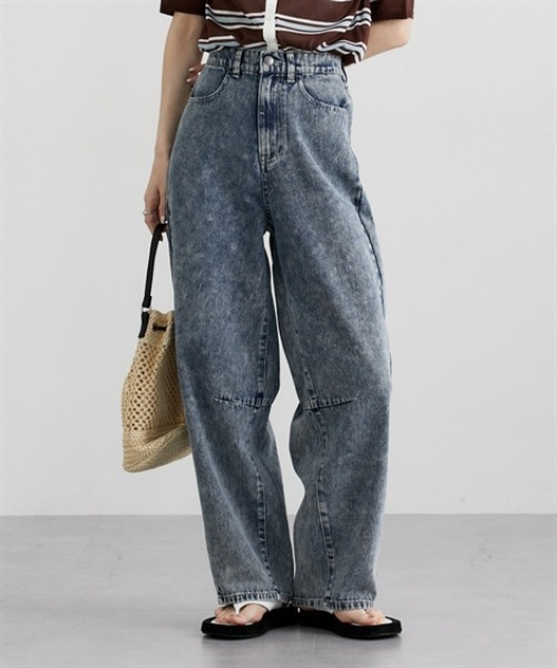 nissen（ニッセン）の「きれいめカーブデニムパンツ（デニムパンツ・レディース・ケミカルウォッシュ/ブラック/インディゴブルー・M/L）」の3枚目の写真