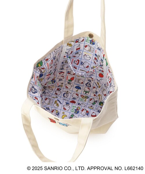one'sterrace（ワンズテラス）の「【ワンズテラス限定】サンリオキャラクターズ コントラリーバッグ ハローキティ（トートバッグ・レディース・アイボリー系8・99）」の6枚目の写真