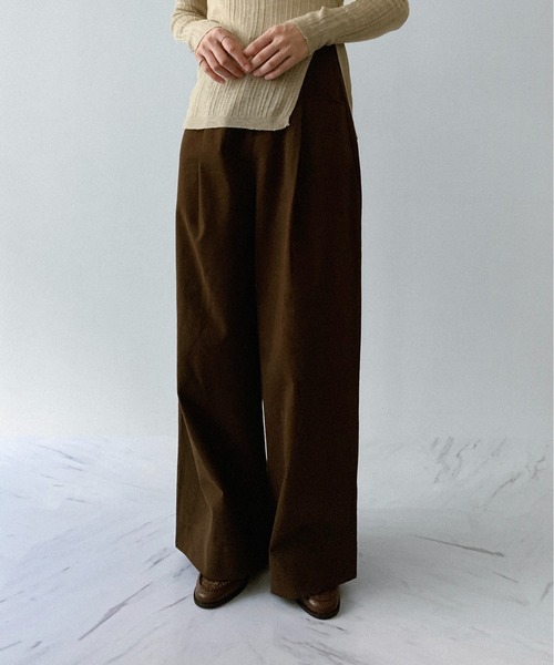 on:nue（オンニュ）の「【on:nue】[着用動画あり！/5色展開/3サイズ展開]  ワンタックツイルパンツ /2025 AW COLLECTION（その他パンツ・レディース・ブラウン/ベージュ/ライトグレー/ネイビー/グレー・MEDIUM/SMALL/LARGE）」の7枚目の写真
