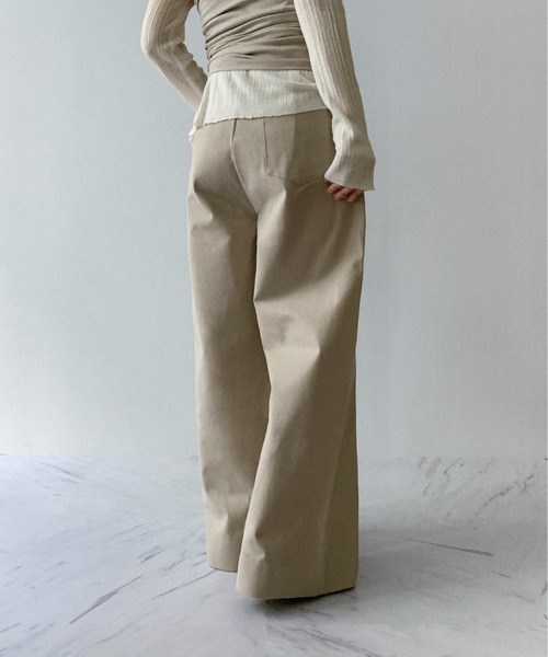 on:nue（オンニュ）の「【on:nue】[着用動画あり！/5色展開/3サイズ展開]  ワンタックツイルパンツ /2025 AW COLLECTION（その他パンツ・レディース・ブラウン/ベージュ/ライトグレー/ネイビー/グレー・MEDIUM/SMALL/LARGE）」の14枚目の写真