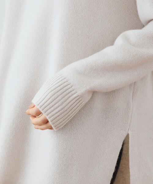 JAMES PERSE（ジェームスパース）の「リサイクルカシミヤ サイドスリットプルオーバー WRBC3051（ニット/セーター・レディース・ブラック/グレー/ベージュ系その他・1/2/0）」の8枚目の写真