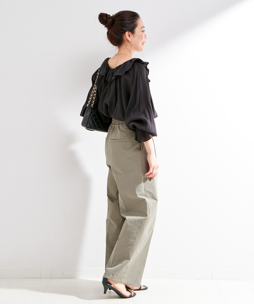 B.C STOCK（ベーセーストック）の「手洗い可 / フリルカラーブラウス（シャツ/ブラウス・レディース・ブラック/イエロー・FREE）」の4枚目の写真