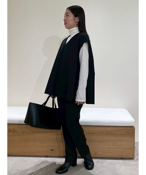 Mila Owen（ミラオーウェン）の「【セットアイテム】フレアベストタートルニットパンツSET UP（その他パンツ・レディース・ブラック/マルチ/ベージュ・0/1）」の15枚目の写真