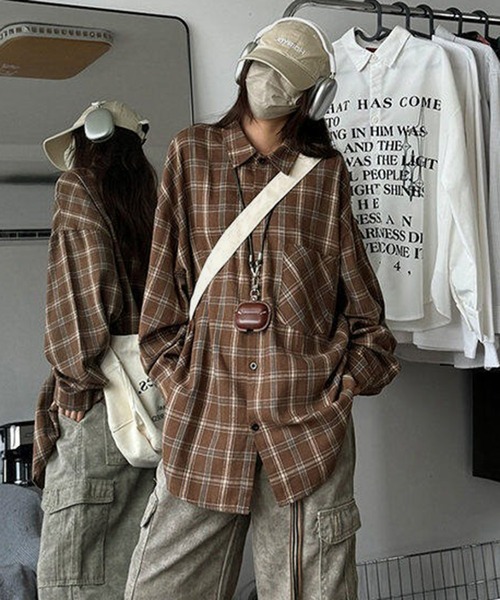 VIBGYOR（ヴィブジョー）の「ユニセックス ルーズチェックシャツ/韓国 ストリート(CZ)（シャツ/ブラウス・レディース・ブラウン/レッド/ブルー/グリーン・MEDIUM/LARGE）」の9枚目の写真