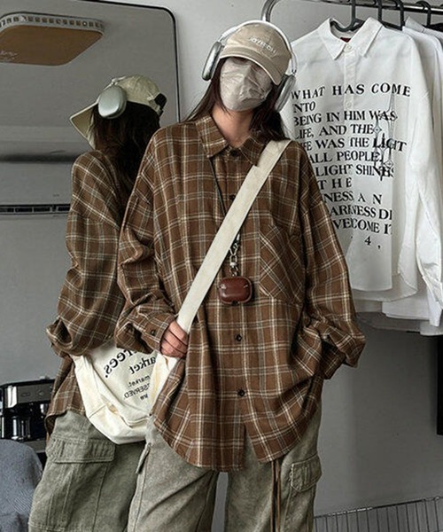 VIBGYOR（ヴィブジョー）の「ユニセックス ルーズチェックシャツ/韓国 ストリート(CZ)（シャツ/ブラウス・レディース・ブラウン/レッド/ブルー/グリーン・MEDIUM/LARGE）」の12枚目の写真