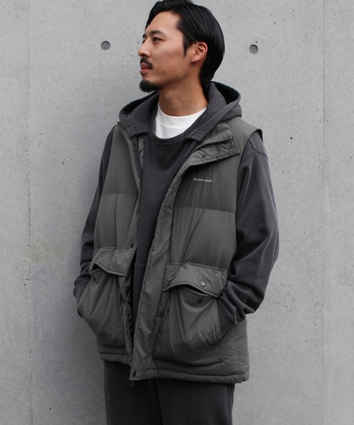 Snow Peak(スノーピーク)の「Snow Peak / Everyday Down Vest ダウンベスト(ダウンベスト・メンズ・ブラック/チャコール/ライトグリーン・L/M/S/XL/1)」の3枚目の写真