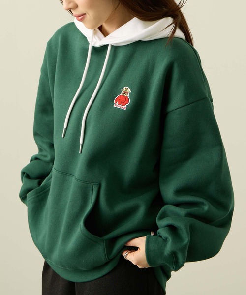 Red Cap Girl(レッドキャプガール)の「REDCAPGIRL×DOMDOM 裏起毛配色フーディー(パーカー・メンズ・ブラック/アッシュグレー/グリーン・M/XL/L)」の12枚目の写真