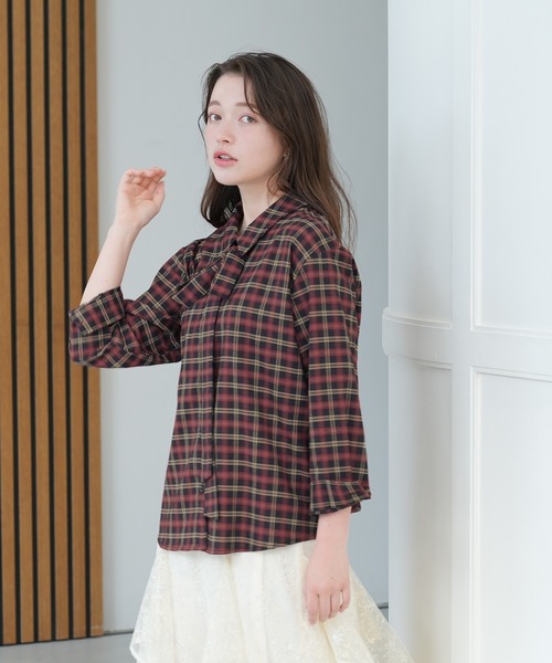 ASTORIA ODIER(アストリアオディール)の「チェックシャツブラウス(シャツ/ブラウス・レディース・ブラウン/ネイビー・MEDIUM)」の4枚目の写真
