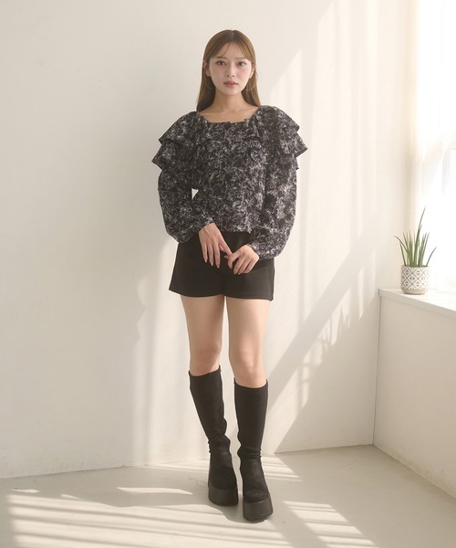 Ambre Neige（アンブルネージュ）の「shoulder ribbon flill blouse / ショルダーリボンフリルブラウス（シャツ/ブラウス・レディース・ブラック系その他/オフホワイト/ブラック・FREE）」の10枚目の写真