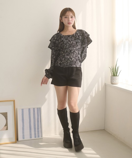 Ambre Neige（アンブルネージュ）の「shoulder ribbon flill blouse / ショルダーリボンフリルブラウス（シャツ/ブラウス・レディース・ブラック系その他/オフホワイト/ブラック・FREE）」の11枚目の写真