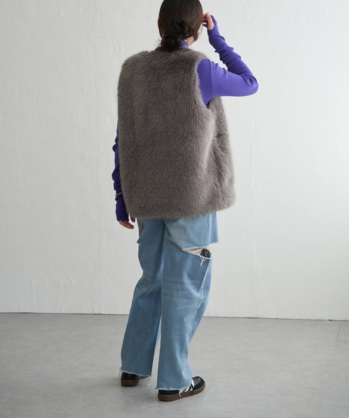 VENCEEXCHANGE（ヴァンスエクスチェンジ）の「シャギーファーベスト（ベスト・レディース・グレー/モカ/ベージュ・FREE）」の10枚目の写真