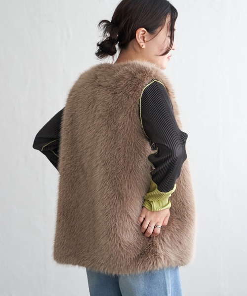 VENCEEXCHANGE（ヴァンスエクスチェンジ）の「シャギーファーベスト（ベスト・レディース・グレー/モカ/ベージュ・FREE）」の13枚目の写真