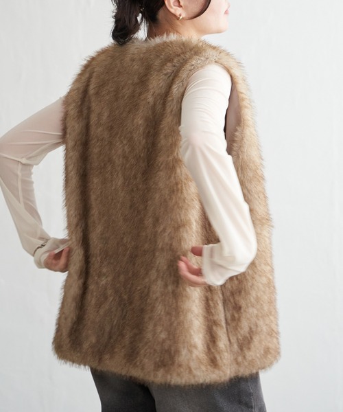 VENCEEXCHANGE（ヴァンスエクスチェンジ）の「シャギーファーベスト（ベスト・レディース・グレー/モカ/ベージュ・FREE）」の22枚目の写真