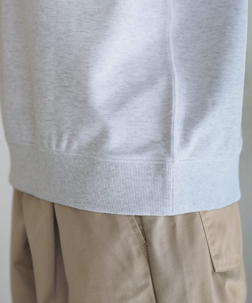 THE NORTH FACE（ザノースフェイス）の「THE NORTH FACE 国内未発売ベーシック コットン ワンポイント ロゴ スウェットM'S CORE SWEATSHIRTS（スウェット・メンズ・シルバー/ラベンダー/クリーム/ブラック・XL/L/M/S）」の12枚目の写真