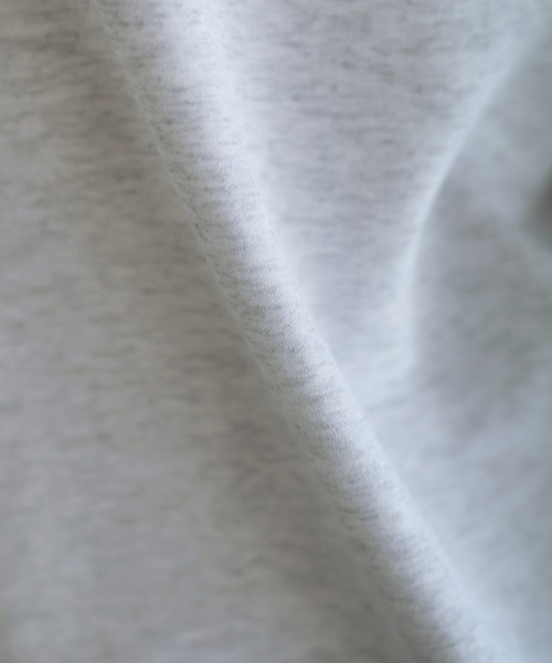 THE NORTH FACE（ザノースフェイス）の「THE NORTH FACE 国内未発売ベーシック コットン ワンポイント ロゴ スウェットM'S CORE SWEATSHIRTS（スウェット・メンズ・シルバー/ラベンダー/クリーム/ブラック・XL/L/M/S）」の13枚目の写真