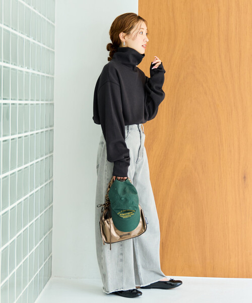 FREAK'S STORE(フリークスストア)の「限定展開 ワッフル タートルネック チュニック プルオーバー(Tシャツ/カットソー・レディース・オリーブ/ブルー/オフホワイト/杢グレー/スミクロ/ベージュ・フリ-)」の12枚目の写真