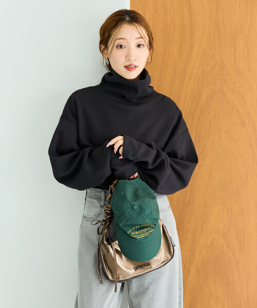 FREAK'S STORE(フリークスストア)の「限定展開 ワッフル タートルネック チュニック プルオーバー(Tシャツ/カットソー・レディース・オリーブ/ブルー/オフホワイト/杢グレー/スミクロ/ベージュ・フリ-)」の14枚目の写真