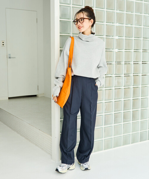 FREAK'S STORE(フリークスストア)の「限定展開 ワッフル タートルネック チュニック プルオーバー(Tシャツ/カットソー・レディース・オリーブ/ブルー/オフホワイト/杢グレー/スミクロ/ベージュ・フリ-)」の8枚目の写真