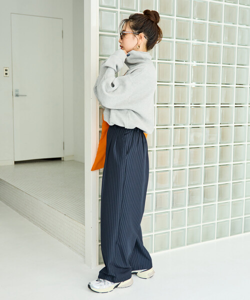 FREAK'S STORE(フリークスストア)の「限定展開 ワッフル タートルネック チュニック プルオーバー(Tシャツ/カットソー・レディース・オリーブ/ブルー/オフホワイト/杢グレー/スミクロ/ベージュ・フリ-)」の9枚目の写真