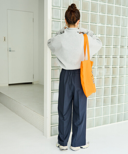 FREAK'S STORE(フリークスストア)の「限定展開 ワッフル タートルネック チュニック プルオーバー(Tシャツ/カットソー・レディース・オリーブ/ブルー/オフホワイト/杢グレー/スミクロ/ベージュ・フリ-)」の10枚目の写真