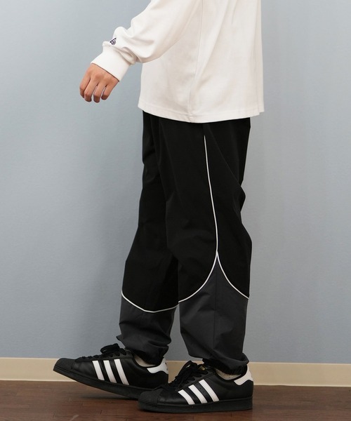 NEW ERA/ニューエラオーバーサイズド パイピング トラックパンツ