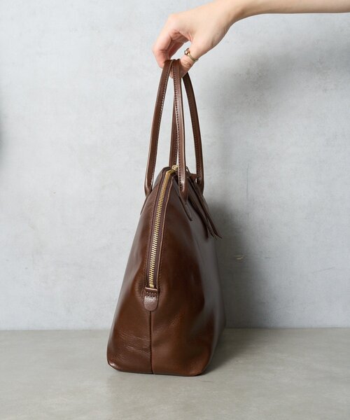 BIRTHDAY BAR（バースデイバー）の「LIGHT LEATHER BOSTON 軽量本革ボストンバッグ（ボストンバッグ・レディース・ブラック/ダークブラウン/キャメル・0）」の16枚目の写真