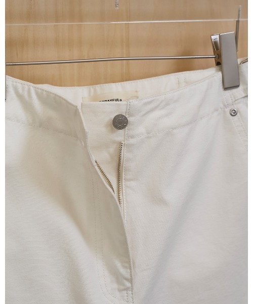 TODAYFUL（トゥデイフル）の「Boyfriend Cotton Pants（デニムパンツ・レディース・ブラック/ホワイト・36inch/38inch）」の22枚目の写真