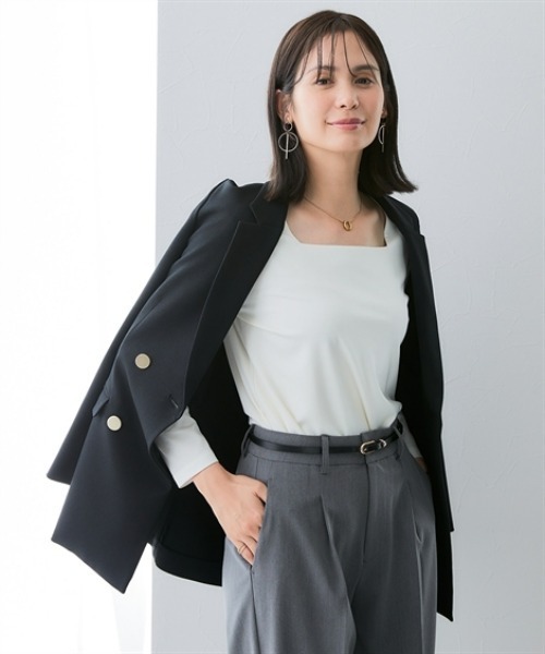 7days Life Styling（セブンデイズライフスタイリング）の「【選べる首元デザイン】透け対策　シルケット加工ダブルフロント長袖トップス（Tシャツ/カットソー・レディース・オフホワイト/ブラック・M/L/LL/3L）」の4枚目の写真