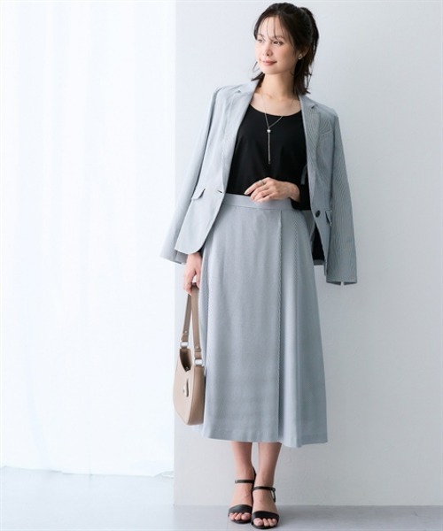 7days Life Styling（セブンデイズライフスタイリング）の「【選べる首元デザイン】透け対策　シルケット加工ダブルフロント長袖トップス（Tシャツ/カットソー・レディース・オフホワイト/ブラック・M/L/LL/3L）」の17枚目の写真