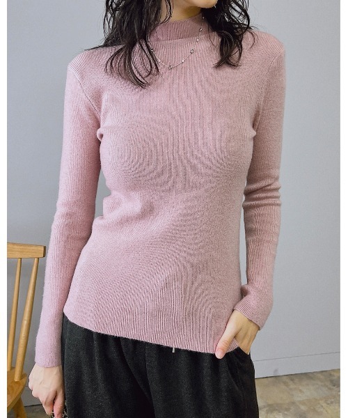 Doumoi（ドゥモエ）の「無地ニットハイネックプルオーバー（ニット/セーター・レディース・ベージュ/ミント/パープル/イエロー/ホワイト/グリーン/ピンク/レッド/ブラック/ピンク系その他/グレー/ブルー・FREE）」の11枚目の写真