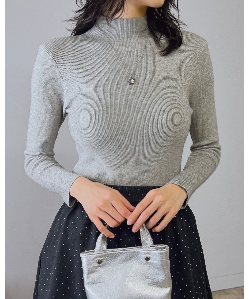 Doumoi（ドゥモエ）の「無地ニットハイネックプルオーバー（ニット/セーター・レディース・ベージュ/ミント/パープル/イエロー/ホワイト/グリーン/ピンク/レッド/ブラック/ピンク系その他/グレー/ブルー・FREE）」の21枚目の写真