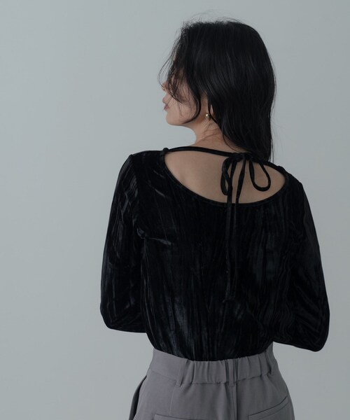 GALLEST(ギャレスト)の「【一部店舗限定】クラッシュベロア2Wayカットソー(Tシャツ/カットソー・レディース・オフホワイト/ブラック/ブラウン系その他・38)」の1枚目の写真